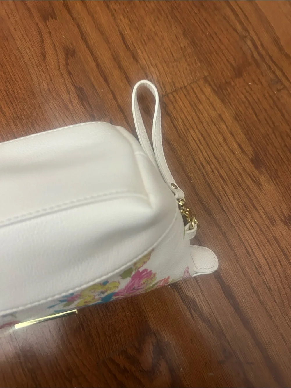 Betsey Johnson NWOT White Floral Wristlet/Cosmetic Bag